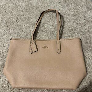 coach nude light beige tote bag